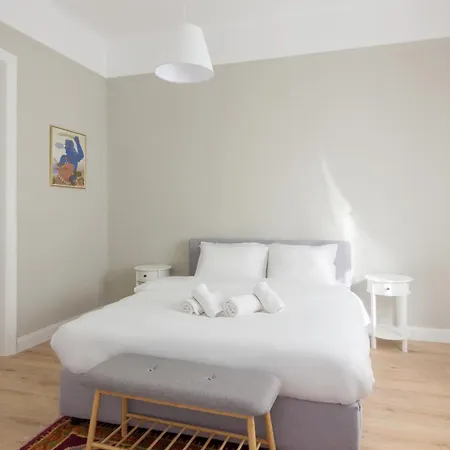 Apartment Great House W/ Private Parking *
